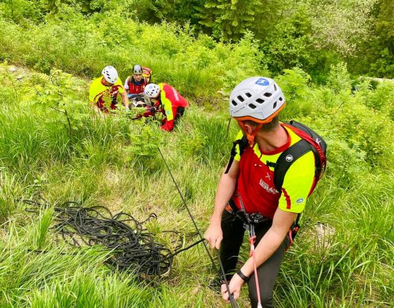 S-a dat alerta la 112, turist accidentat pe traseul montan Cantonul Brătei