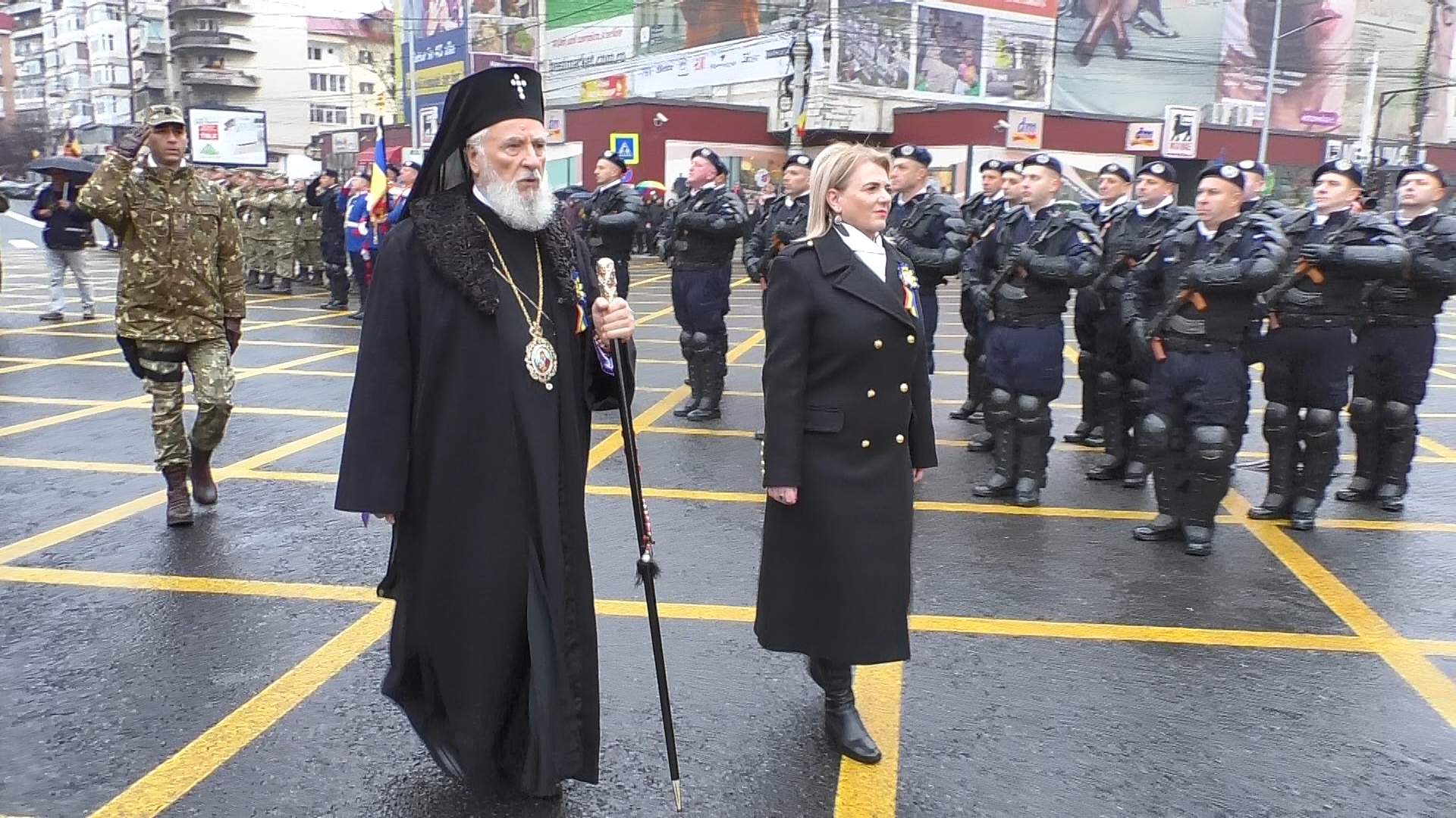 1 Decembrie-Ziua Națională a României, mare sărbătoare în Piața Tricolorului din Târgoviște 