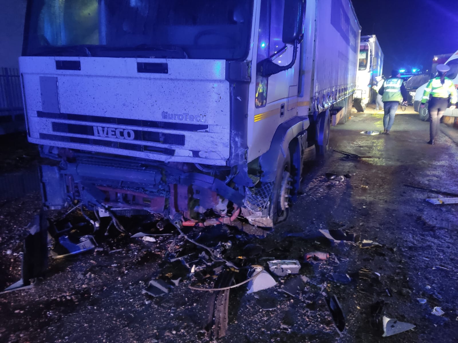 Tragic accident pe DN 71, două persoane au decedat iar a treia este în stare foarte gravă 